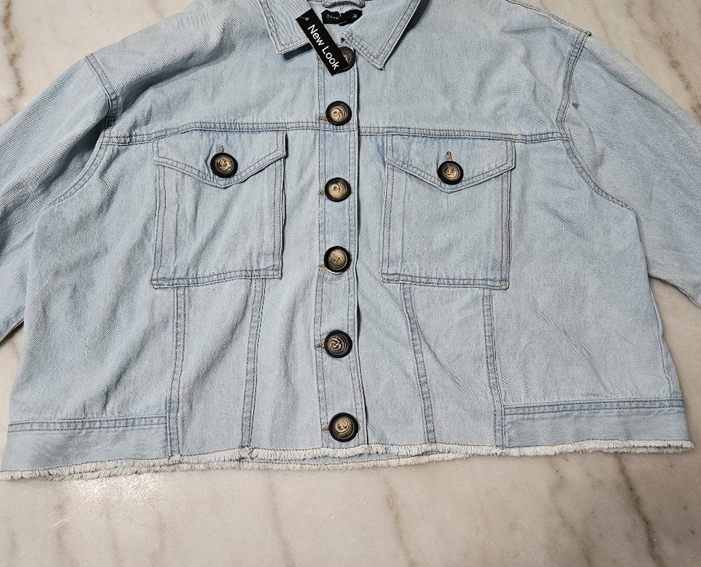 NWT Look Light Wash Blue Denim Jacket Distressed Button Down, Size 2X